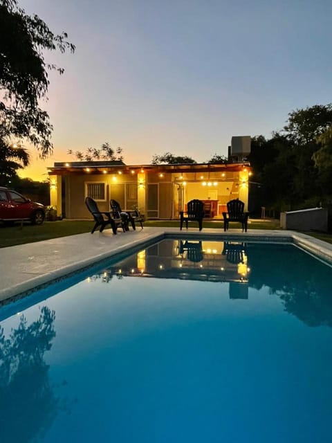 Casa con piscina Paso de la Patria. Bitcoin's House. House in Paso de la Patria