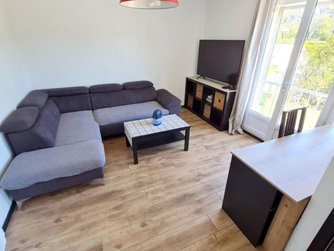 Appartement T3 au calme à 600 m des plages avec Parking, Wi-Fi et équipements modernes - FR-1-316-331 Apartment in Six-Fours-les-Plages