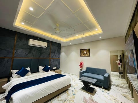 HOTEL AROSE Hotel in Ahmedabad