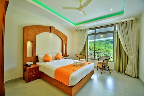 Monsoon Grande Hotel in Kerala