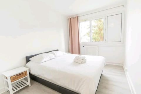 * Cosy & Spacieux * (75 M2) RER D à 5 min à pied Apartment in Corbeil-Essonnes