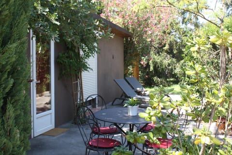 Patio, Garden view