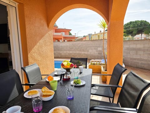 Balcony/Terrace, Dining area