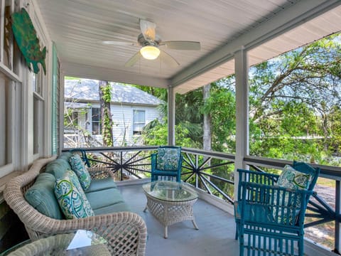 Coast A While House in Tybee Island