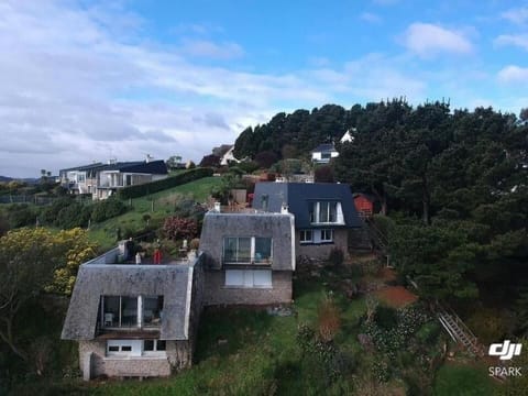 Maison Le Panorama Tadou Coz 100% vue mer House in Paimpol