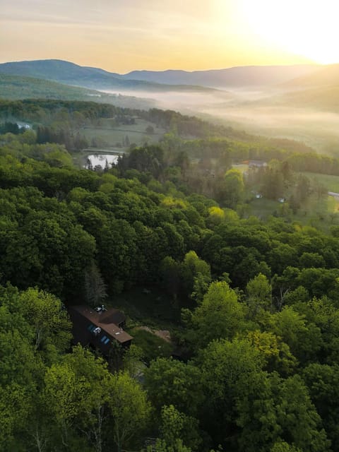 Nearby landmark, Day, Natural landscape, Bird's eye view, Mountain view, Sunrise