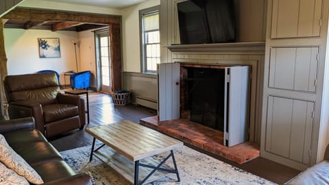 Living room, flat iron