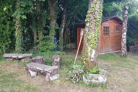 F3 avec salle de jeux, terrasse et grand jardin Apartment in Île-de-France