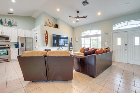 Pet-Friendly Fort Pierce Home with Deck and Pool! Haus in Fort Pierce