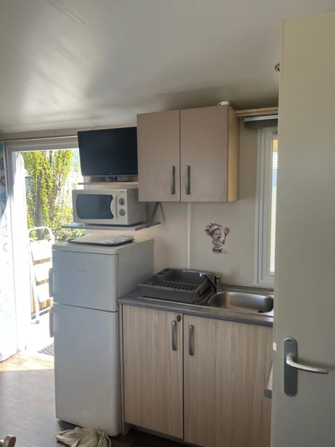 MOBILE HOME 6 PERSONNES Campground/ 
RV Resort in Port-la-Nouvelle