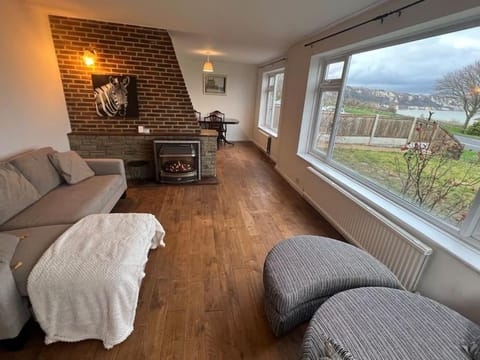 Romantic 4 bedroom Seafront Nature Cottage Maison in Folkestone