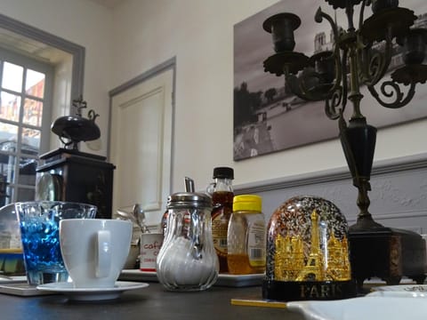 Chambres et Table d'hôtes La Belle Lensoise Übernachtung mit Frühstück in Lens