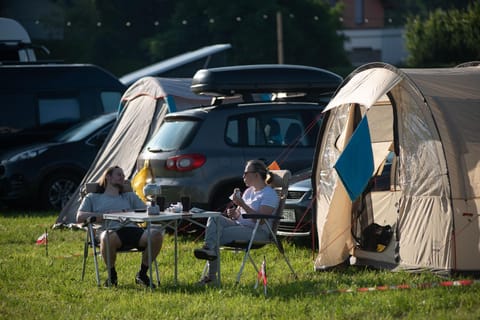 Ring Rast Camping Campingplatz /
Wohnmobil-Resort in Spielberg