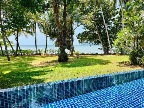 Amatapura Beachfront Villa 14, SHA Certified Villa in Krabi Changwat