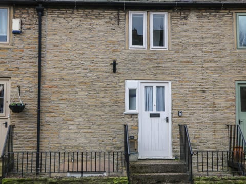 Bear Pit Cottage House in Hayfield