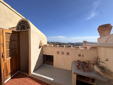 Day, Natural landscape, Balcony/Terrace