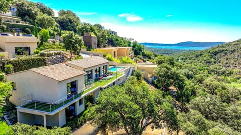 Property building, Nearby landmark, Spring, Day, Natural landscape, Bird's eye view, Mountain view, Pool view, Sea view, Swimming pool