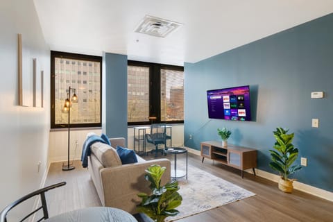 TV and multimedia, Living room, Seating area, City view