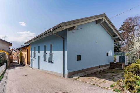 Property building, Neighbourhood, Street view