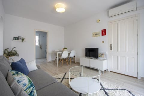 Caruso ID81 Apartment in Torrevieja