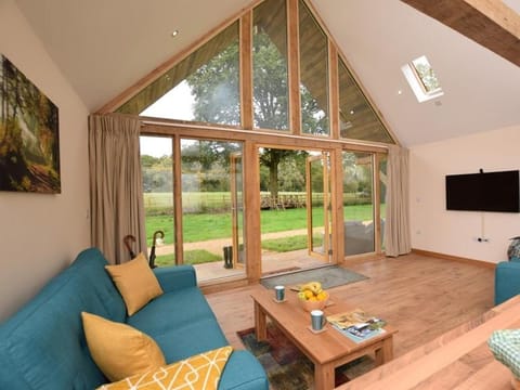 Nettlebed Farm Holiday Lets Barn3 House in Eastleigh District