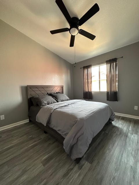 Gorgeous & Open Upgraded Home House in Loma Linda
