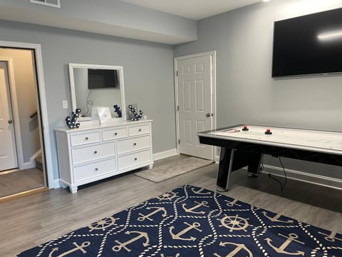 Communal lounge/ TV room, Game Room