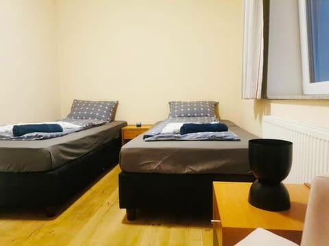 Triple Room in Floridsdorf Area Apartment hotel in Vienna