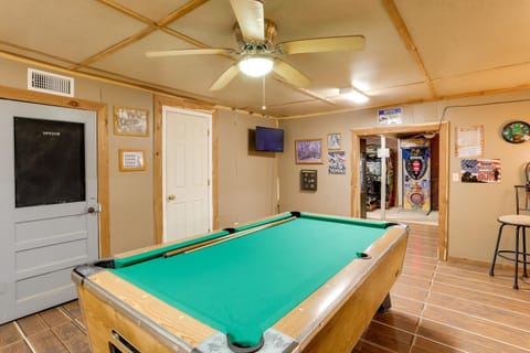 Historic Hardy Home with Game Room on Main Street House in Hardy