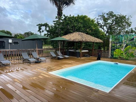 Pool view, Swimming pool, sunbed