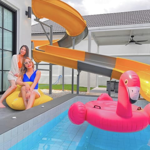 BreezyS Pool Villa Chalet in Pattaya City