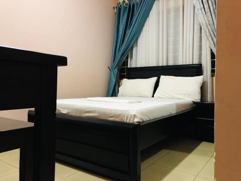 HIS&HERS MOTEL by MATHIAS Hotel in Kampala