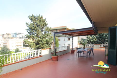 Patio, View (from property/room), Balcony/Terrace, Dining area