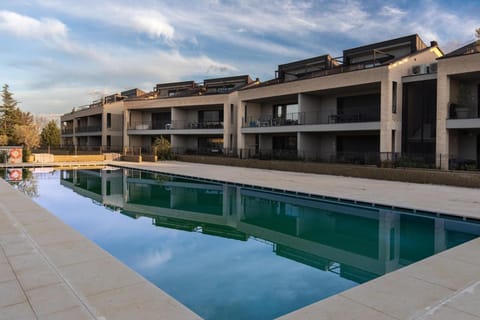 Property building, Pool view