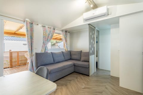 Mobil Home 3ch Acces Direct Plage Apartment in Canet-en-Roussillon