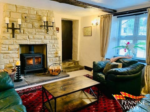 The Spotty - Homely Stay in a Former Inn House in Haltwhistle