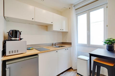 Cozy studio next to Levallois Raspail Mairie Apartment in Levallois-Perret