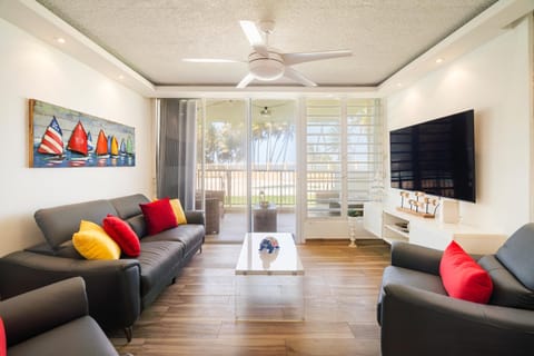 View (from property/room), Living room, Sea view, Sea view