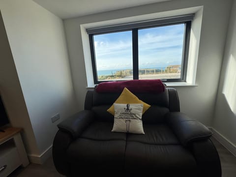 Pendragon Uninterrupted coastal views Apartment in Tintagel