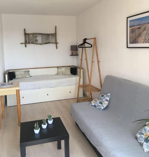 Location 1 à 4 pers. dans résidence Front de mer Apartment in Soulac-sur-Mer