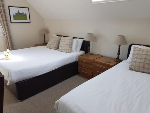Loch Ness Guest House Bed and Breakfast in Fort Augustus