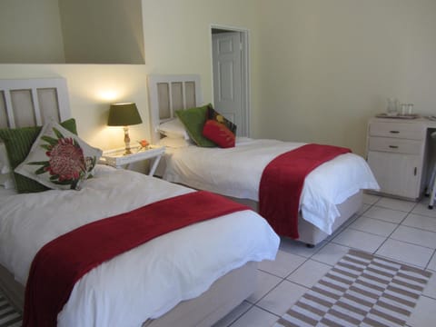 The Guest House Pongola Bed and Breakfast in KwaZulu-Natal