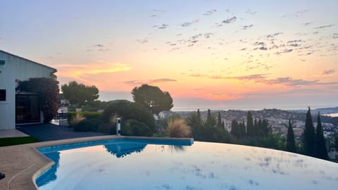 Natural landscape, Pool view, Sea view, Swimming pool, Sunrise, Sunset