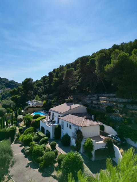 Day, Natural landscape, Mountain view, Pool view, Swimming pool