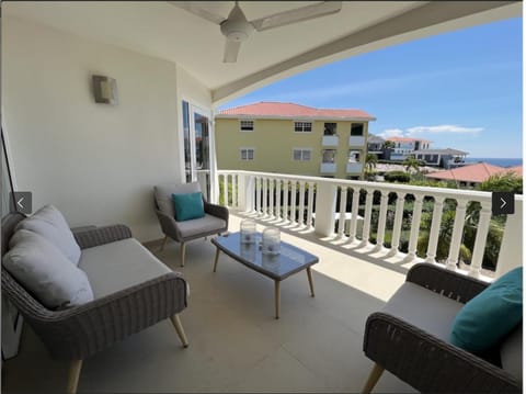 Patio, Day, View (from property/room), Balcony/Terrace, Seating area, Dining area, Sea view