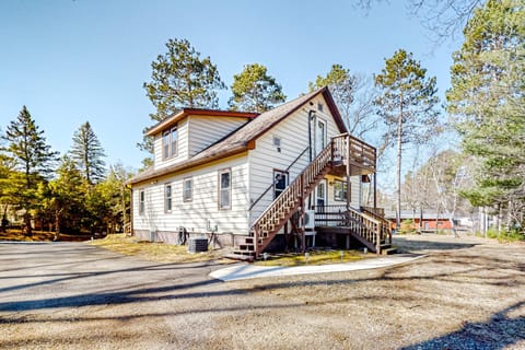Stay on the Island House in Minocqua
