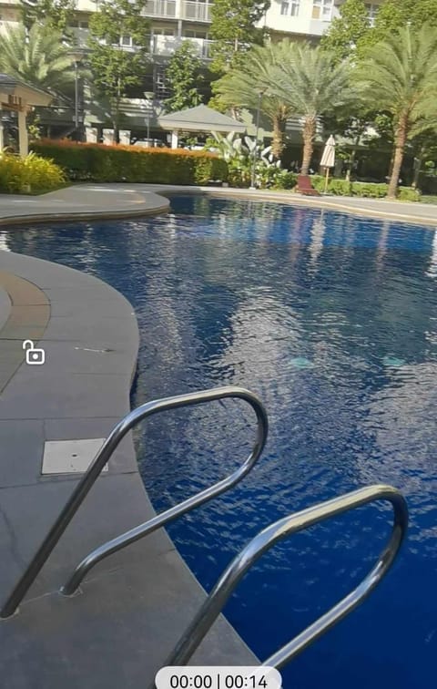 Modern 2BR Condo with Fiber Net and Netflix Apartment hotel in Davao City