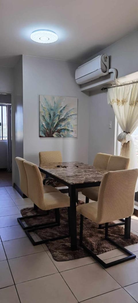 Modern 2BR Condo with Fiber Net and Netflix Apartment hotel in Davao City