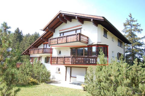 Property building, Facade/entrance, Off site
