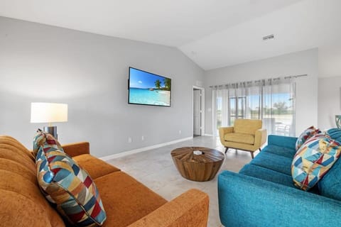 The Cape Escape Pet-Friendly Sleeps 7 House in Cape Coral